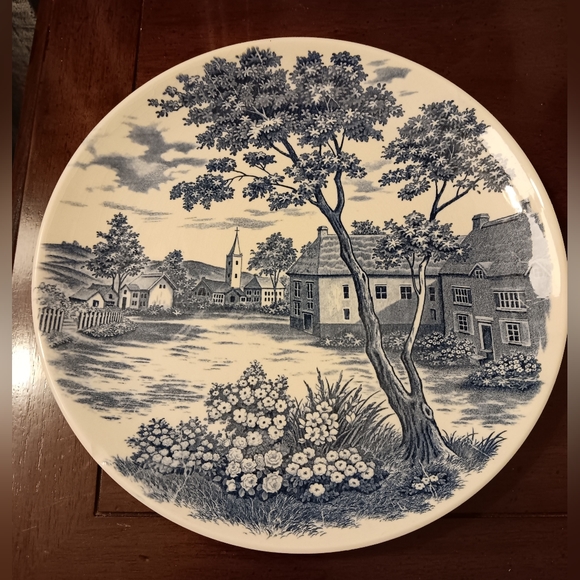 Vintage Made in Japan Blue & White "English Village" plate - Picture 1 of 5